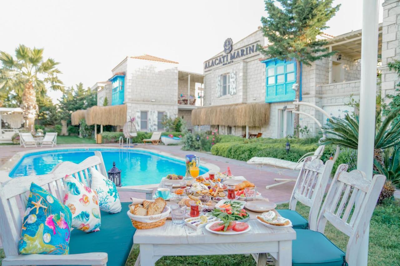 Alacati Marina Palace Kültér fotó