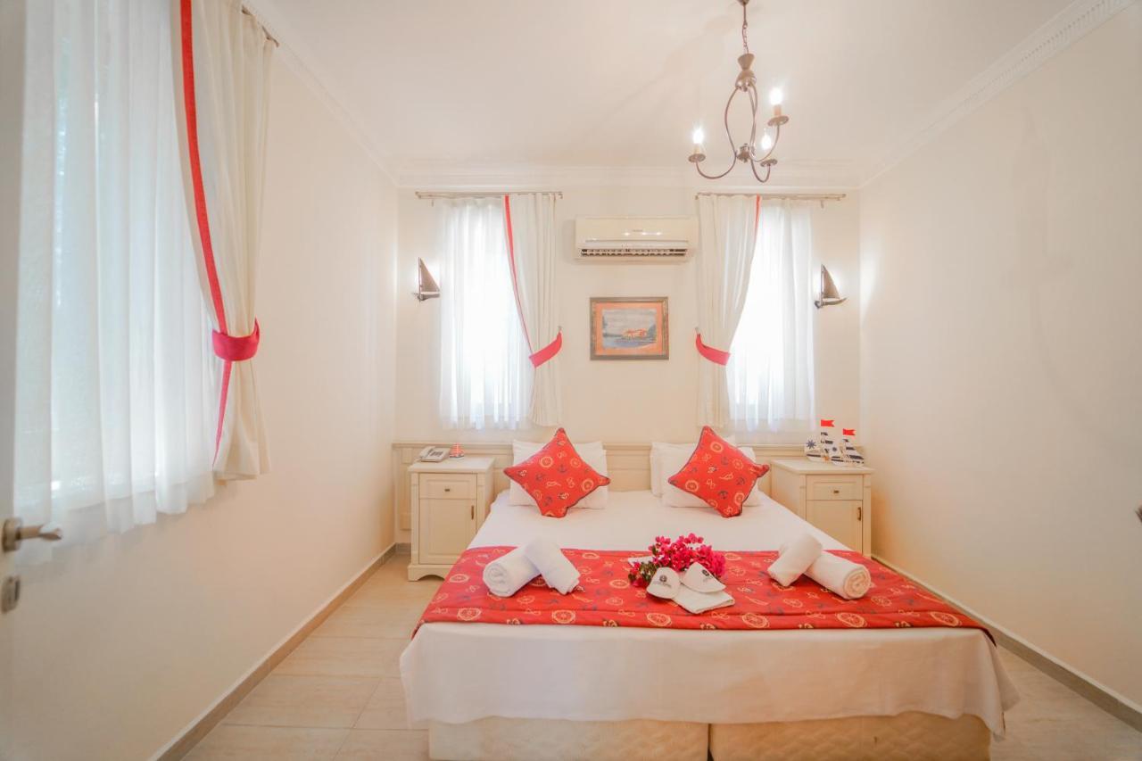 Alacati Marina Palace Kültér fotó