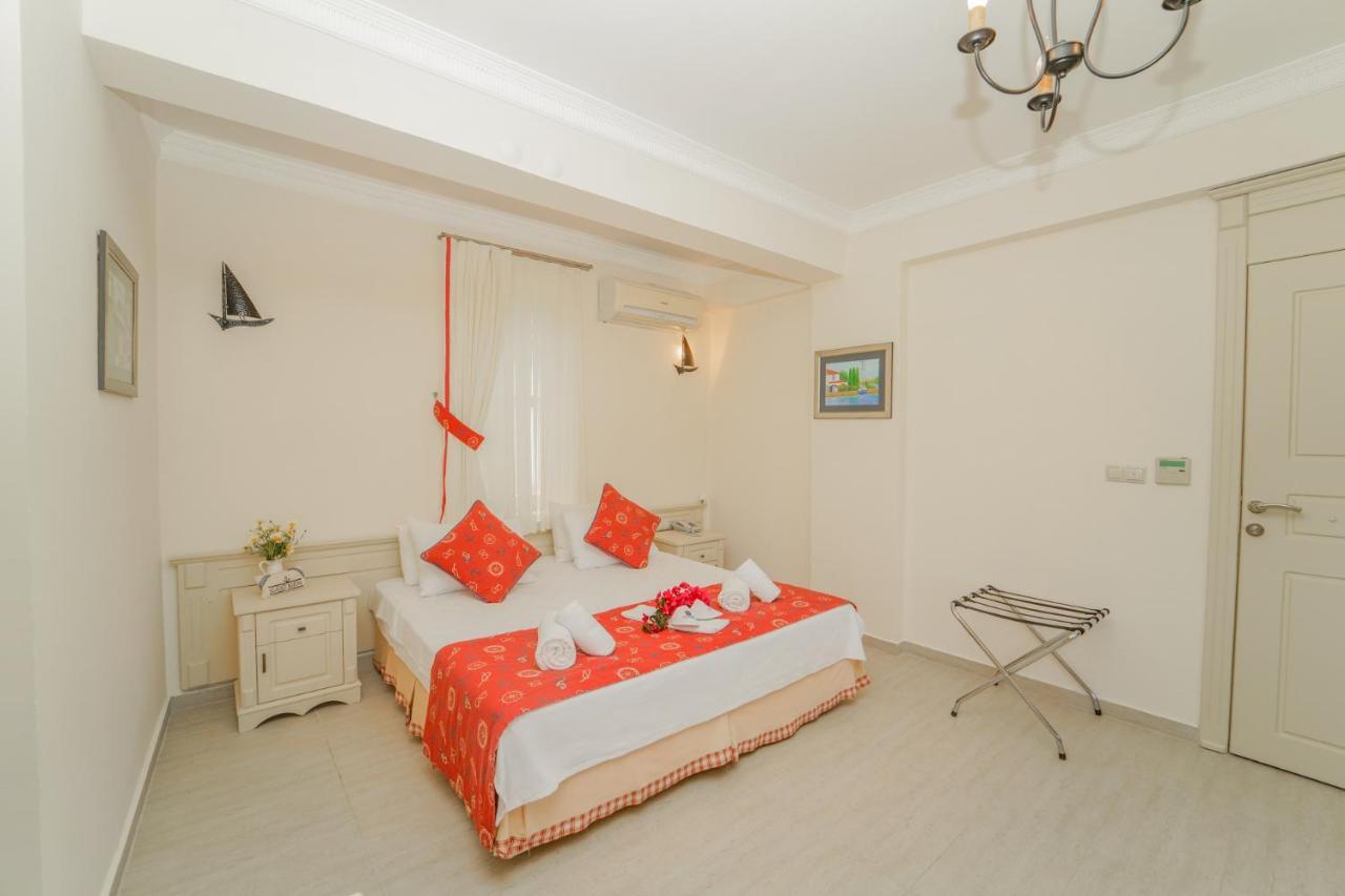 Alacati Marina Palace Kültér fotó